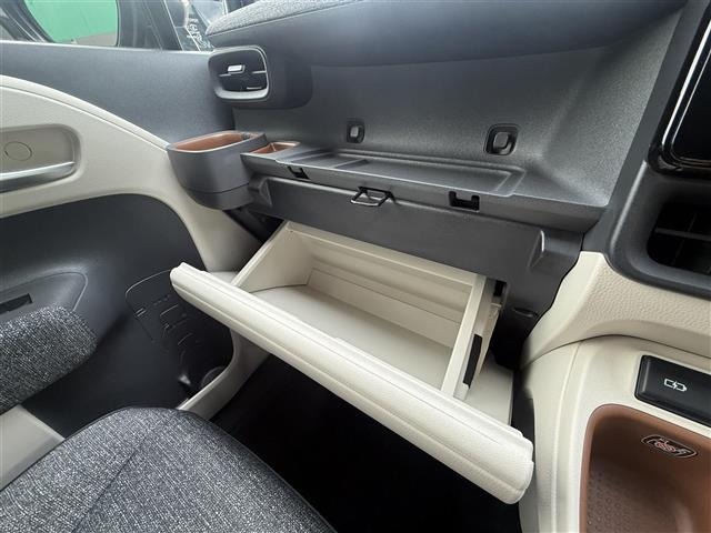 Toyota SIENTA 2024 7768517-8