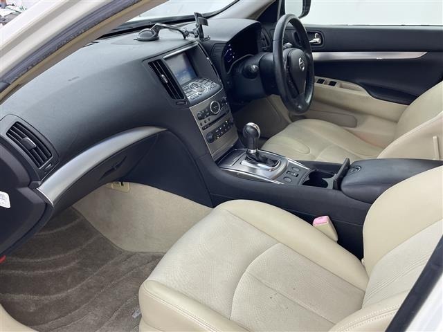 Nissan SKYLINE 2010 7773182-10