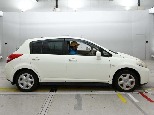 Nissan TIIDA 2009 7773333-3