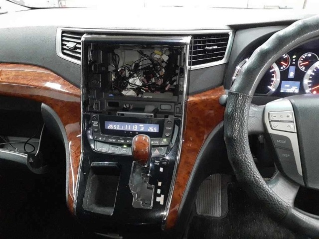 Toyota VELLFIRE 2010 7769812-9