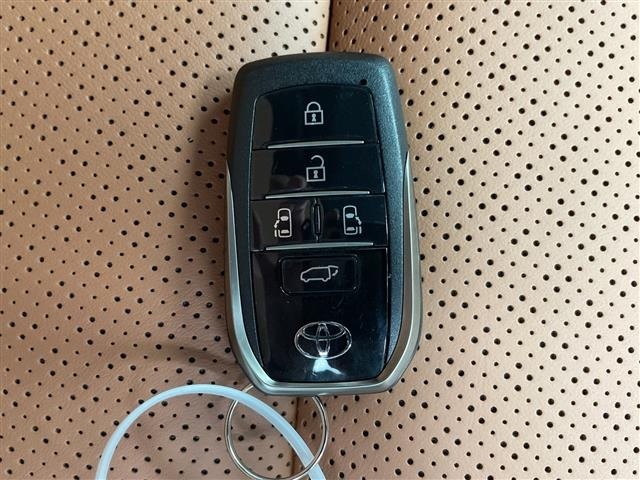 Toyota VELLFIRE 2025 7771152-12