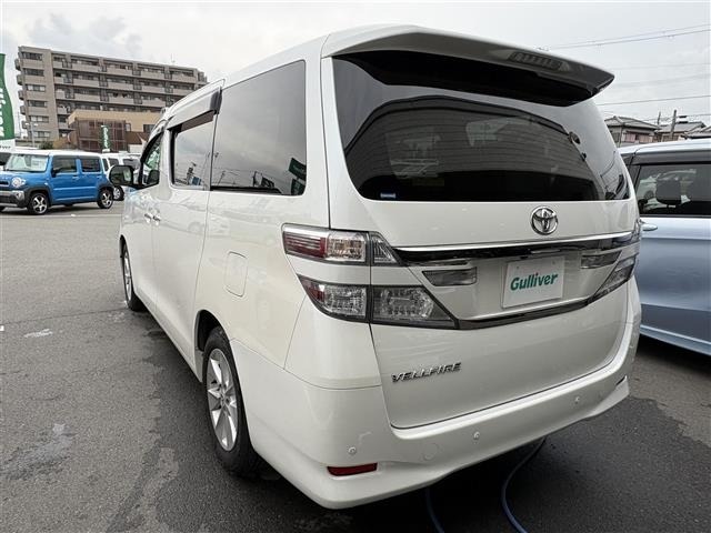 Toyota VELLFIRE 2012 7771155-1
