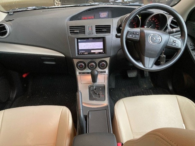 Mazda AXELA 2016 7776111-3