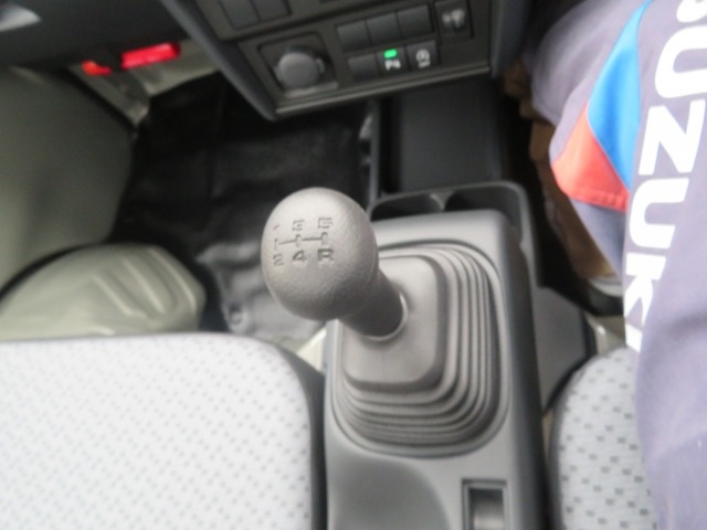 Suzuki CARRY TRUCK 2026 7816709-23
