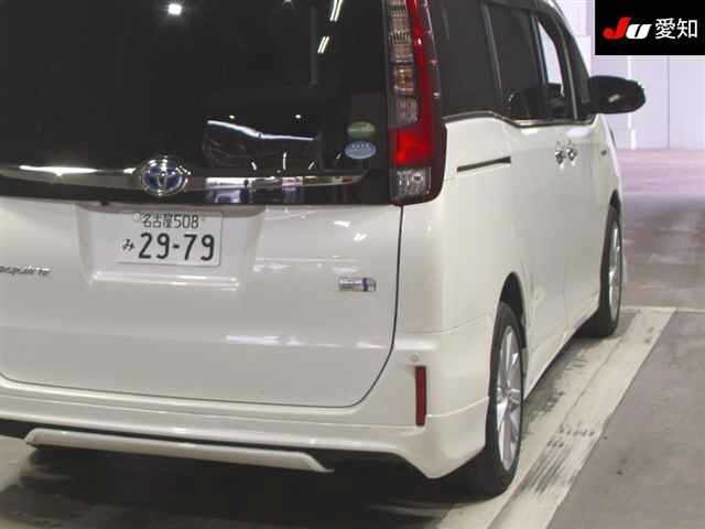 Toyota ESQUIRE 2017 7778229-8