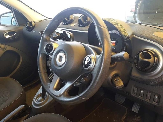 Smart FORFOUR 2017 7823369-7