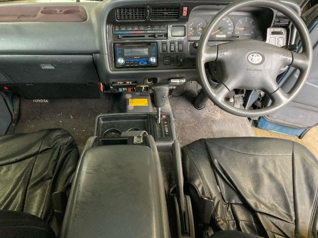Toyota HIACE VAN 2002 7781303-3