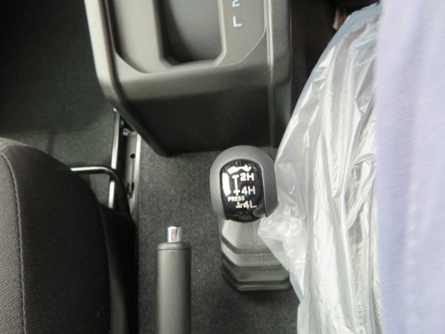 Suzuki JIMNY 2026 7814301-29
