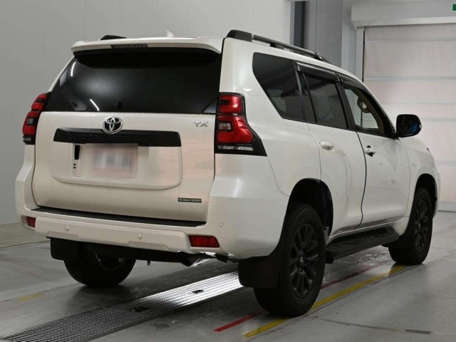 Toyota LAND CRUISER PRADO 2023 7777832-1