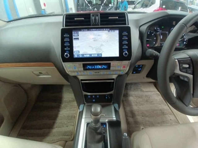 Toyota LAND CRUISER PRADO 2023 7777832-11