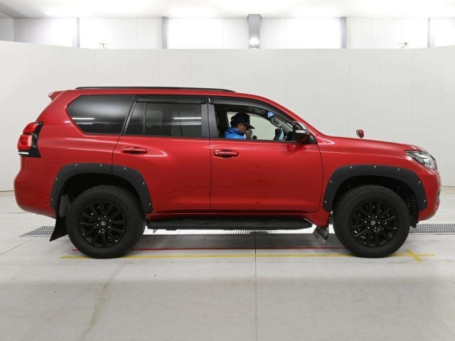 Toyota LAND CRUISER PRADO 2022 7777840-3