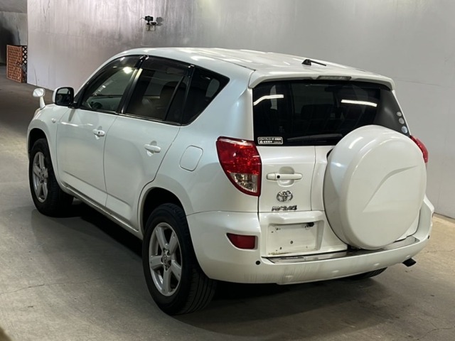 Toyota RAV4 2008 7826059-1