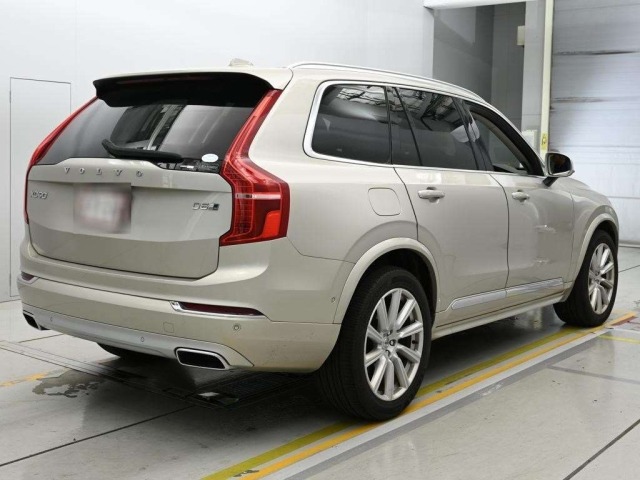 Volvo XC90 2019 7823485-1