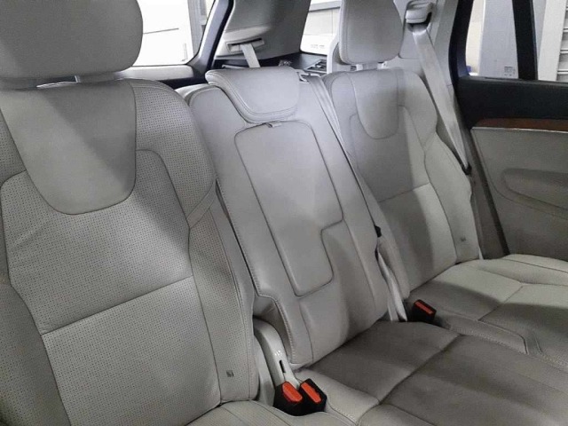 Volvo XC90 2019 7823485-11