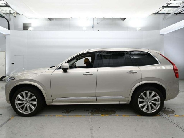 Volvo XC90 2019 7823485-4