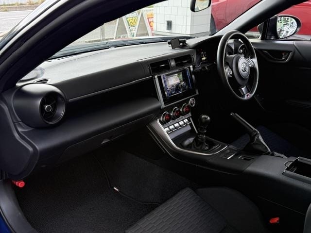 Toyota 86 2025 7828455-17