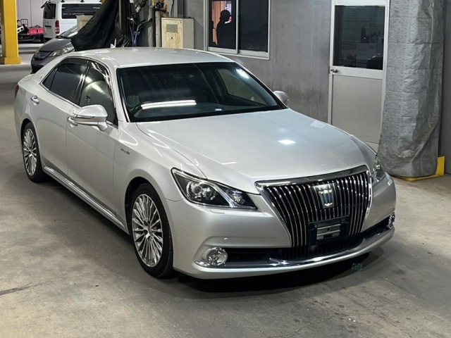Toyota CROWN MAJESTA 2014 7827076-4
