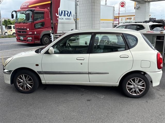 Toyota DUET 2002 7834232-17