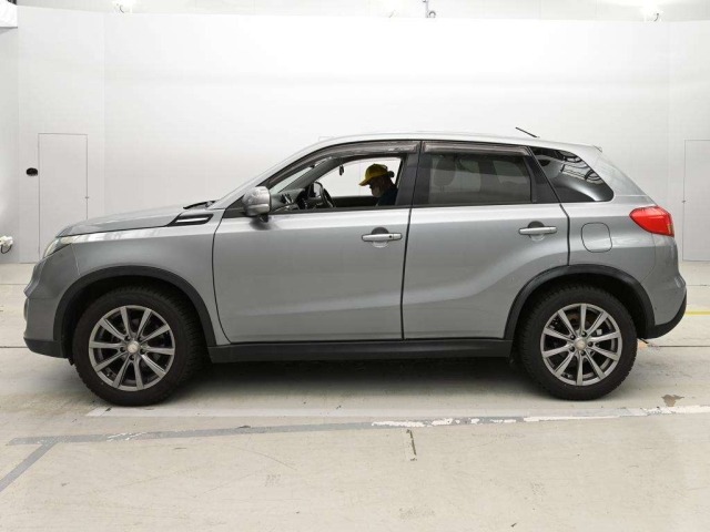 Suzuki ESCUDO 2016 7839610-4