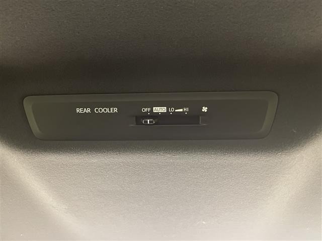 Toyota ESQUIRE 2020 7844731-6