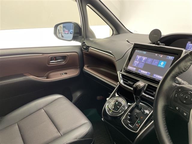 Toyota ESQUIRE 2015 7844764-6