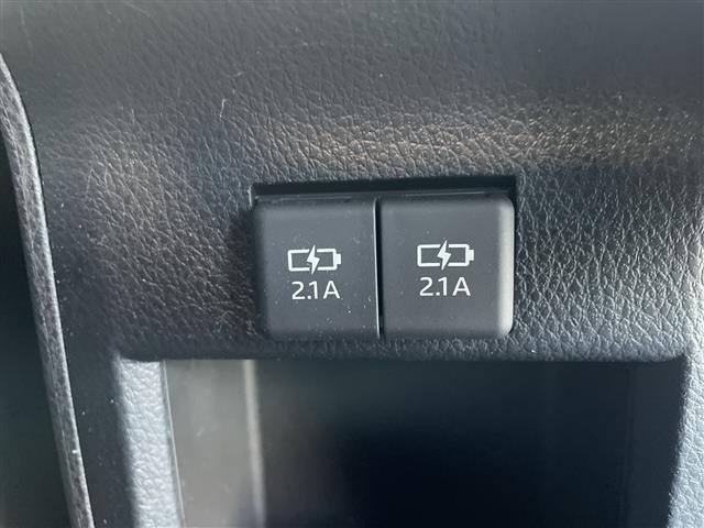 Toyota ESQUIRE 2020 7844804-6