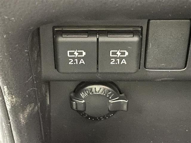 Toyota ESQUIRE 2020 7844808-3