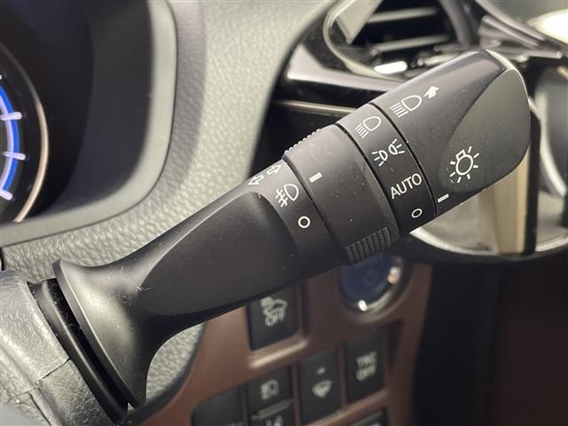 Toyota ESQUIRE 2018 7844809-9