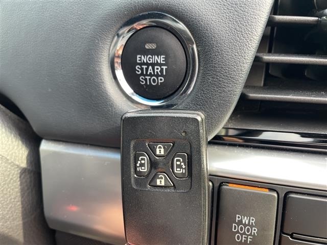Toyota ESTIMA 2018 7845069-3