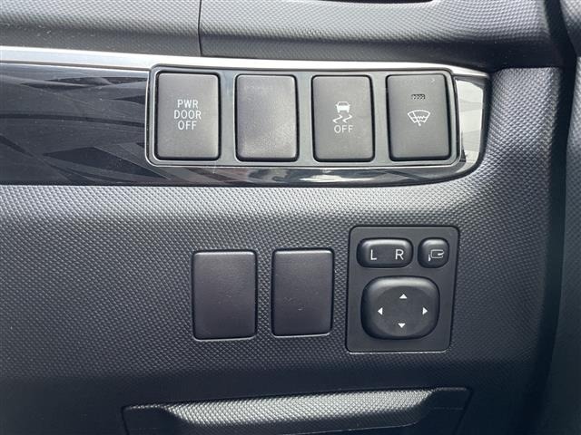Toyota ESTIMA 2016 7845075-1