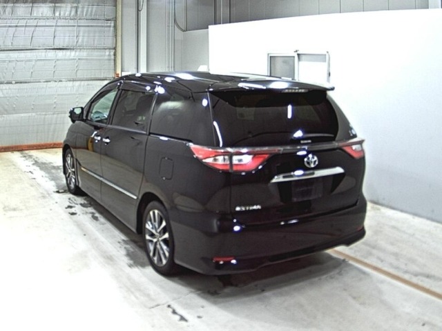 Toyota ESTIMA 2017 7845111-1