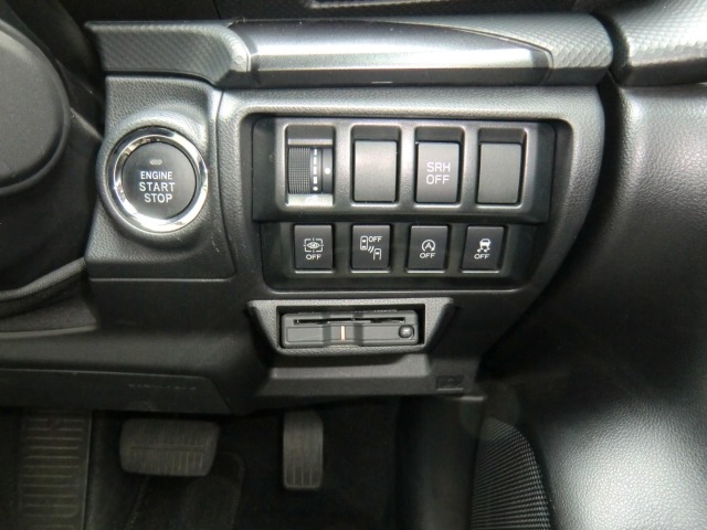 Subaru FORESTER 2023 7838689-16