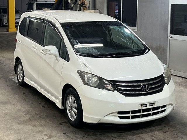 Honda FREED 2011 7832500-4