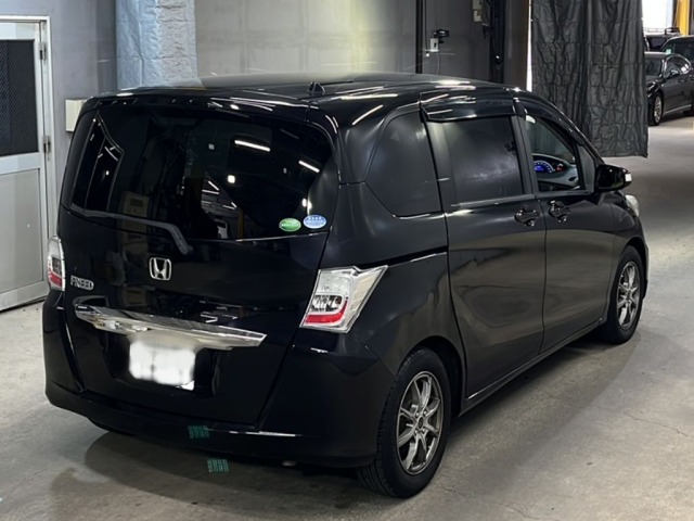 Honda FREED 2012 7832519-5