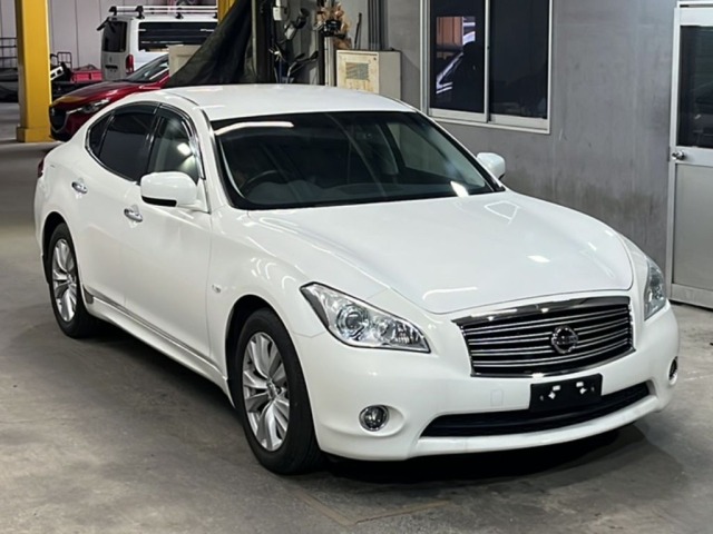 Nissan FUGA 2011 7839533-4