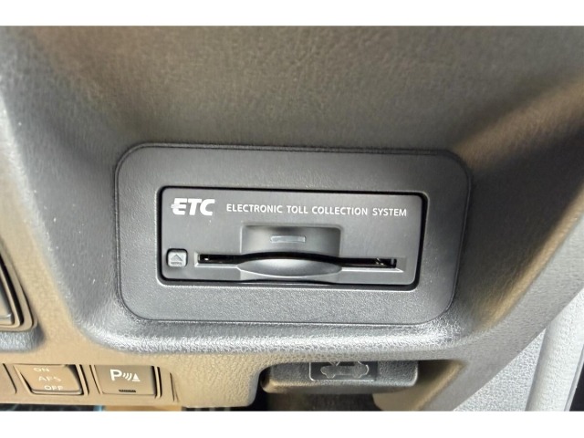 Nissan GT-R 2025 7837798-13