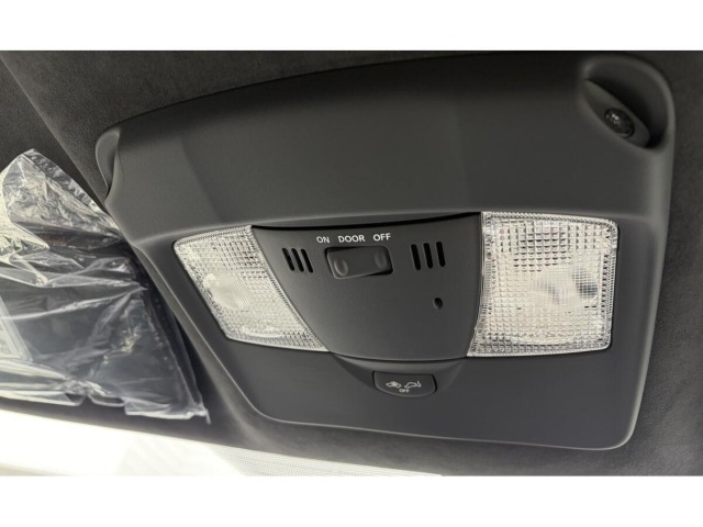 Nissan GT-R 2025 7837798-17