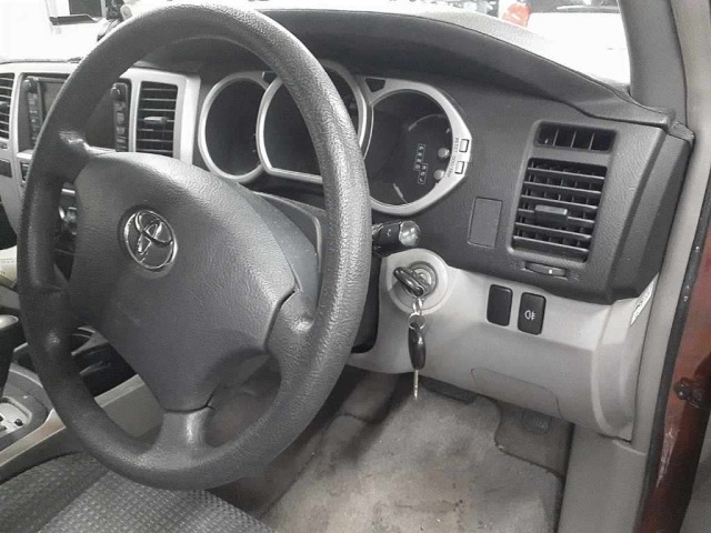 Toyota HILUX SURF 2005 7839972-9