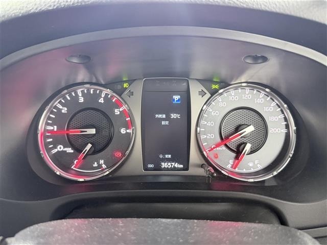 Toyota HILUX 2022 7826423-12