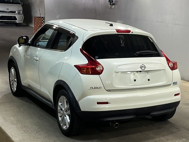 Nissan JUKE 2011 7840907-1