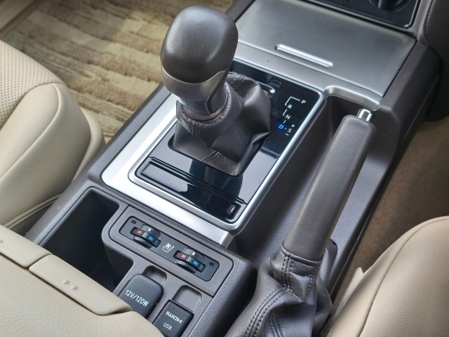 Toyota LAND CRUISER PRADO 2023 7844109-14