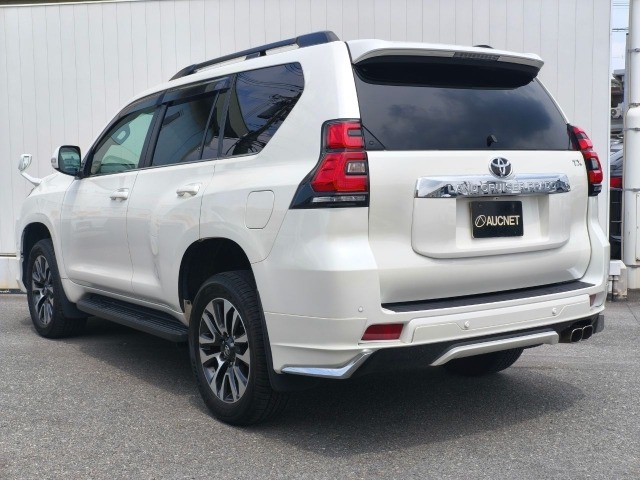 Toyota LAND CRUISER PRADO 2023 7844109-2