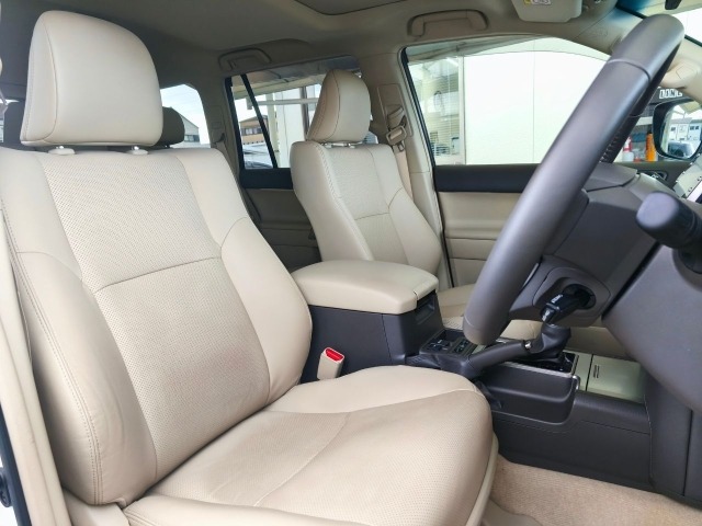 Toyota LAND CRUISER PRADO 2023 7844109-3