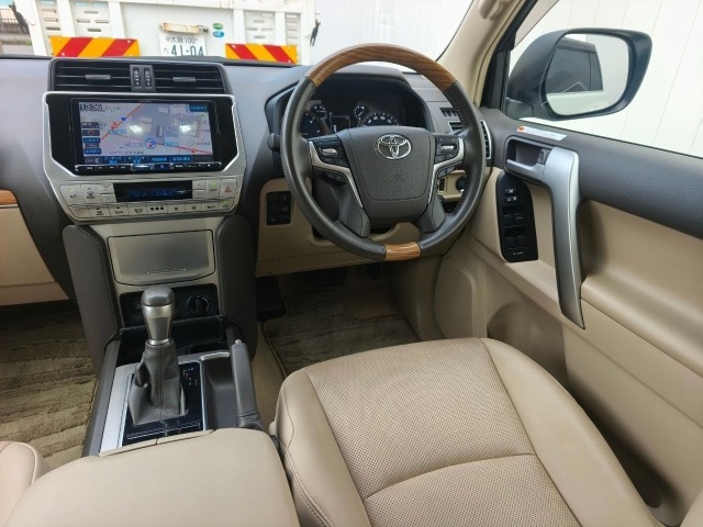 Toyota LAND CRUISER PRADO 2023 7844109-9