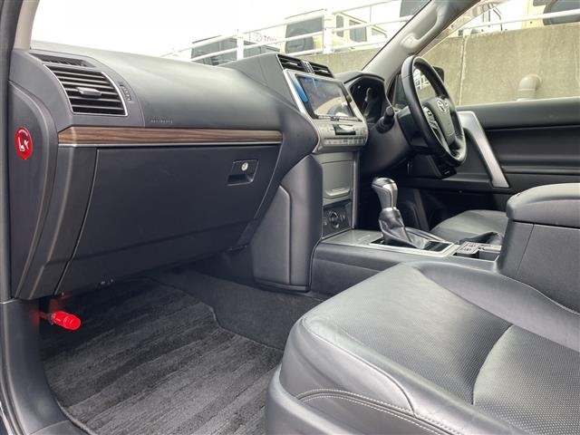 Toyota LAND CRUISER PRADO 2017 7844306-4