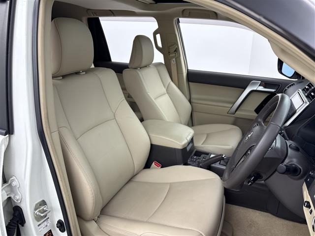 Toyota LAND CRUISER PRADO 2023 7844318-11
