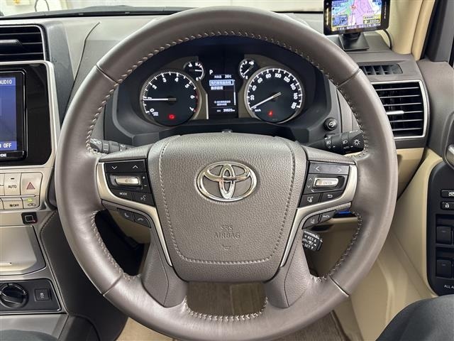 Toyota LAND CRUISER PRADO 2023 7844318-15