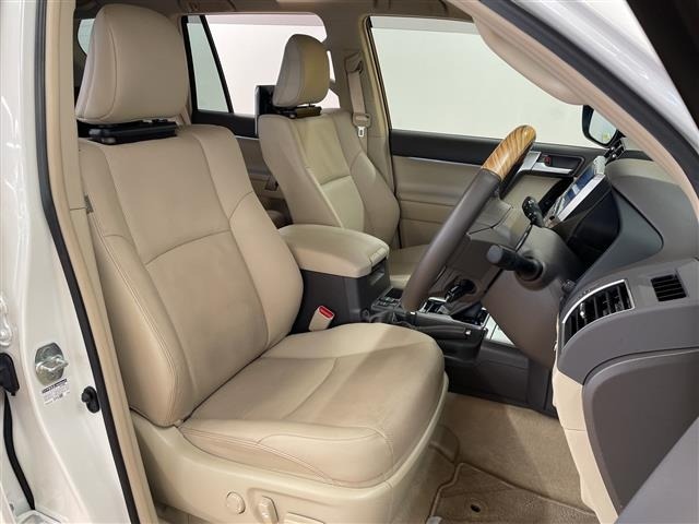 Toyota LAND CRUISER PRADO 2023 7844328-12