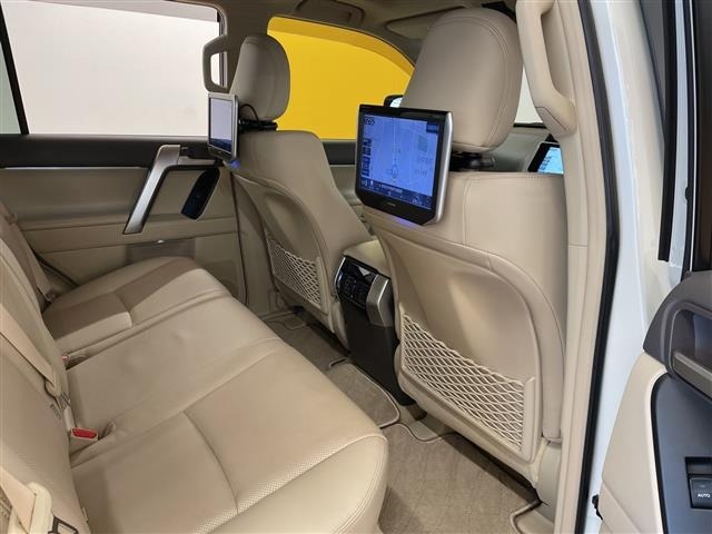 Toyota LAND CRUISER PRADO 2023 7844328-2