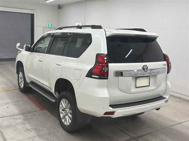 Toyota LAND CRUISER PRADO 2015 7844336-1